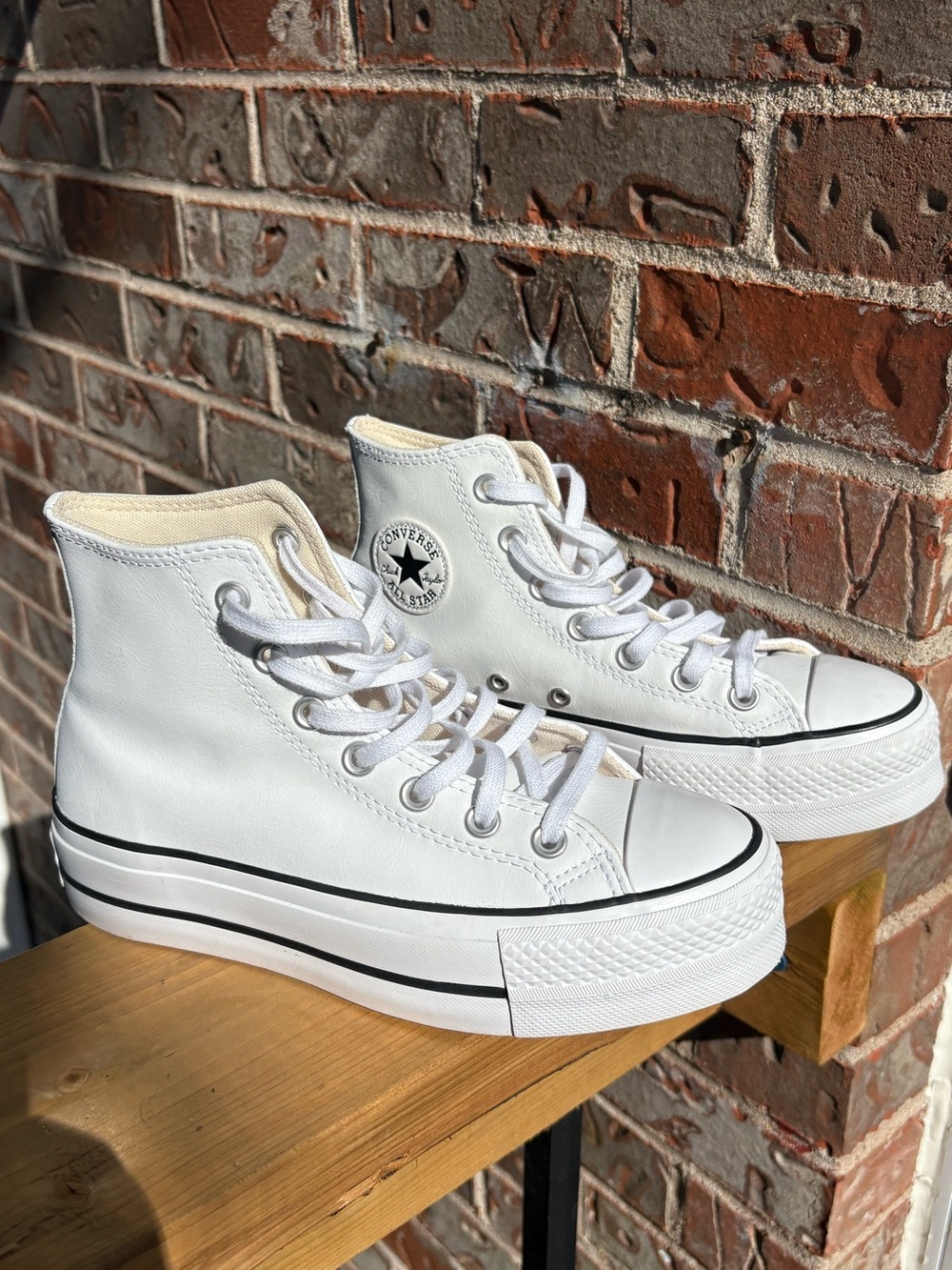 CONVERSE Chuck Taylor All Star Platform Leather Size 5.5 Women’s